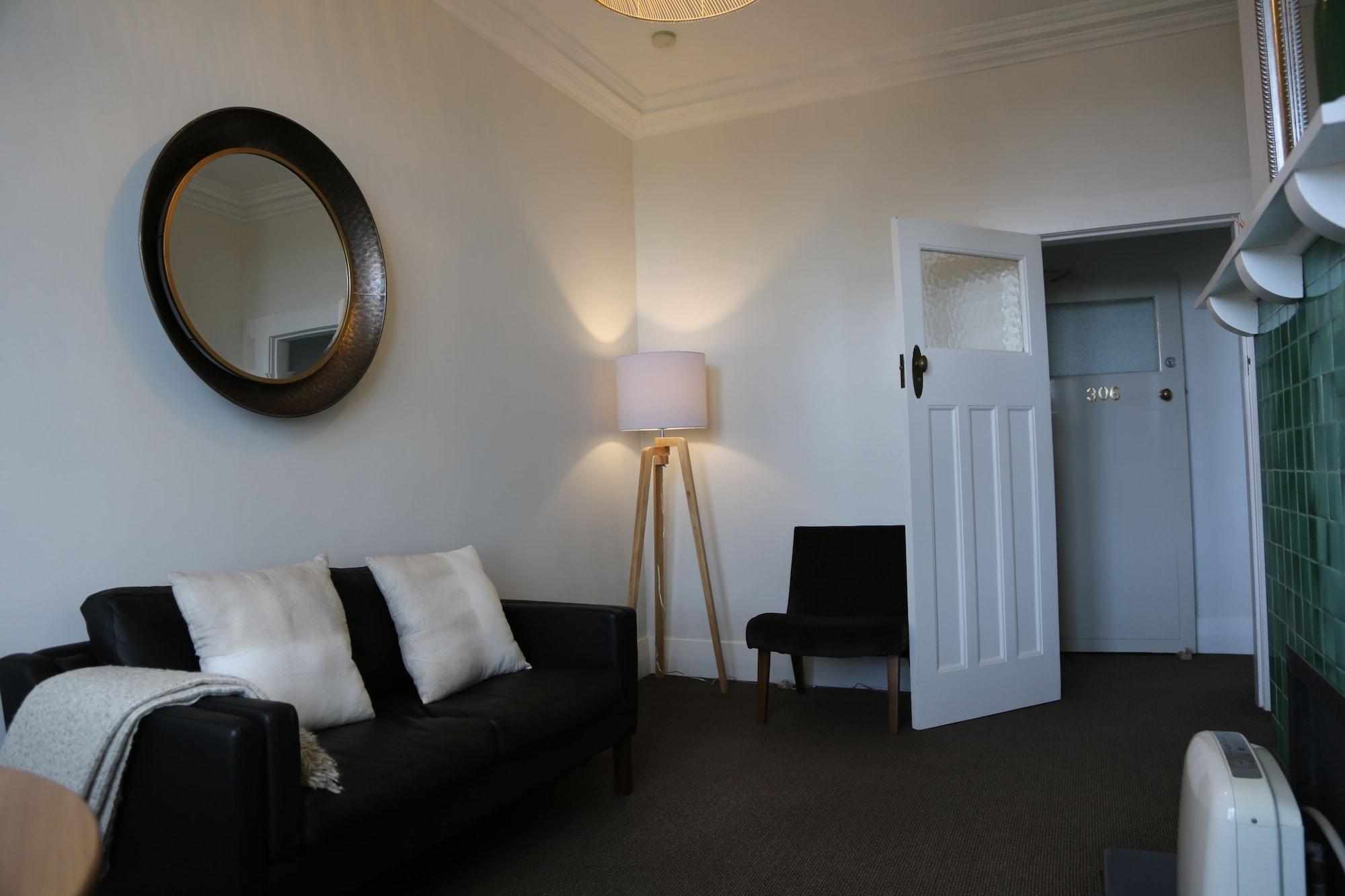 Majestic Mansions - Apartments At St Clair Dunedin Bagian luar foto