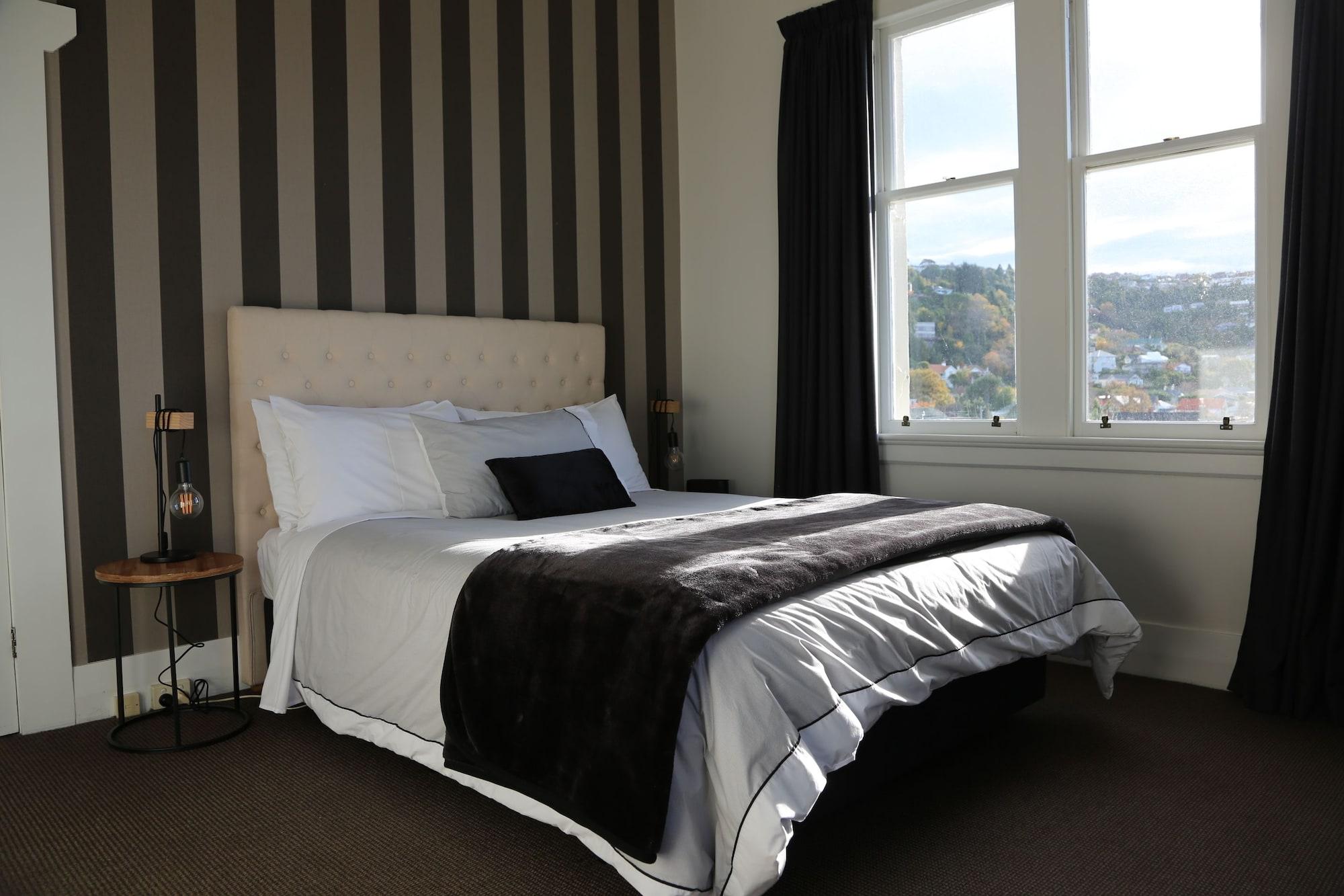 Majestic Mansions - Apartments At St Clair Dunedin Bagian luar foto