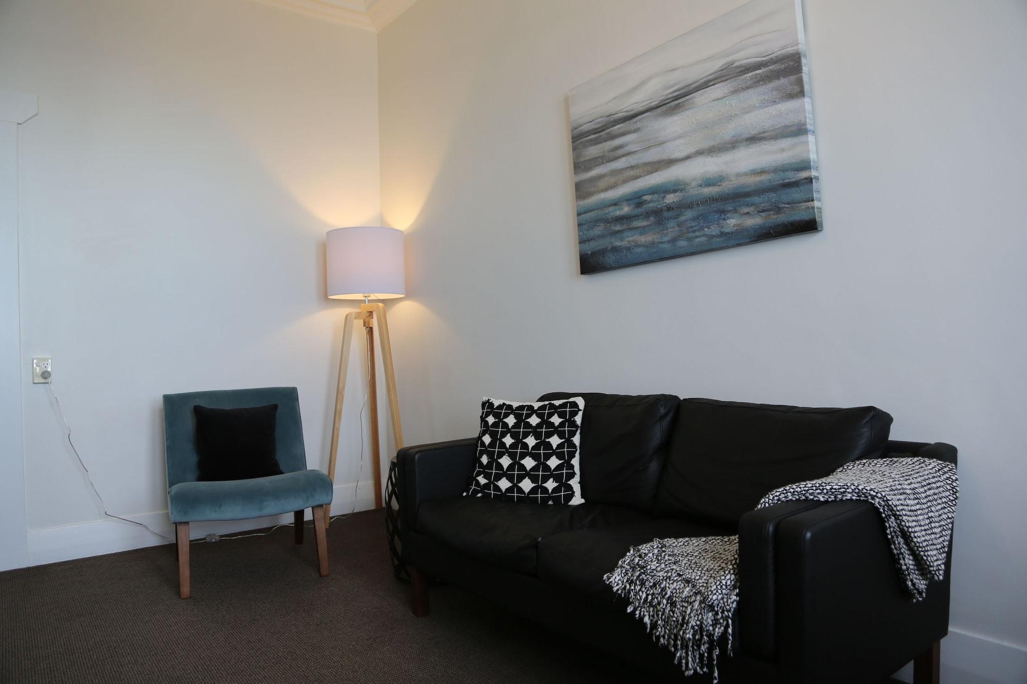 Majestic Mansions - Apartments At St Clair Dunedin Bagian luar foto