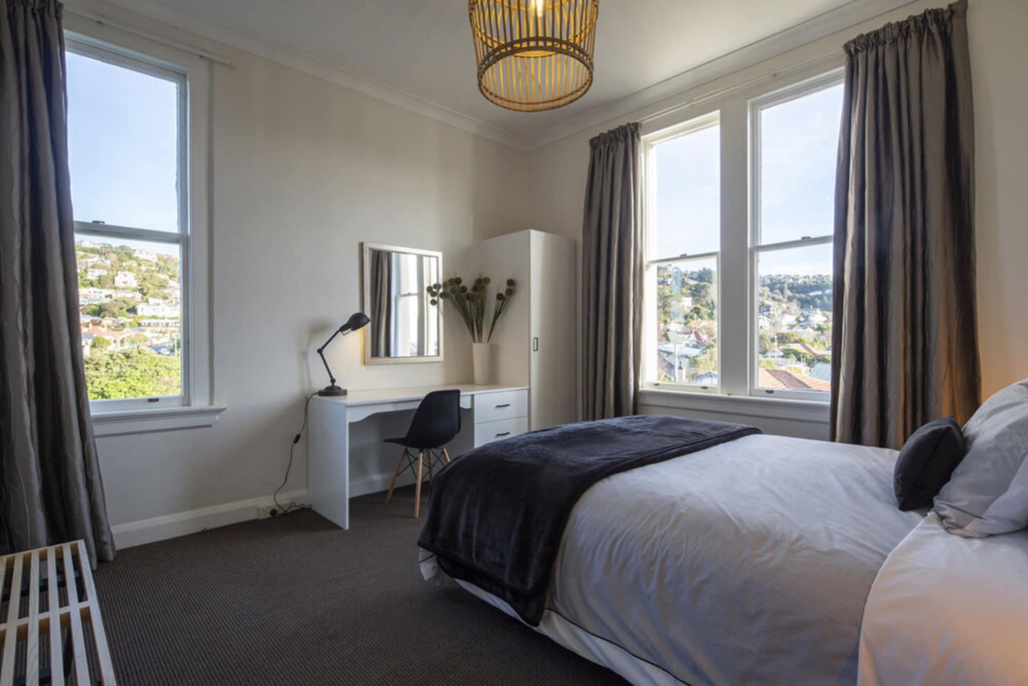 Majestic Mansions - Apartments At St Clair Dunedin Bagian luar foto