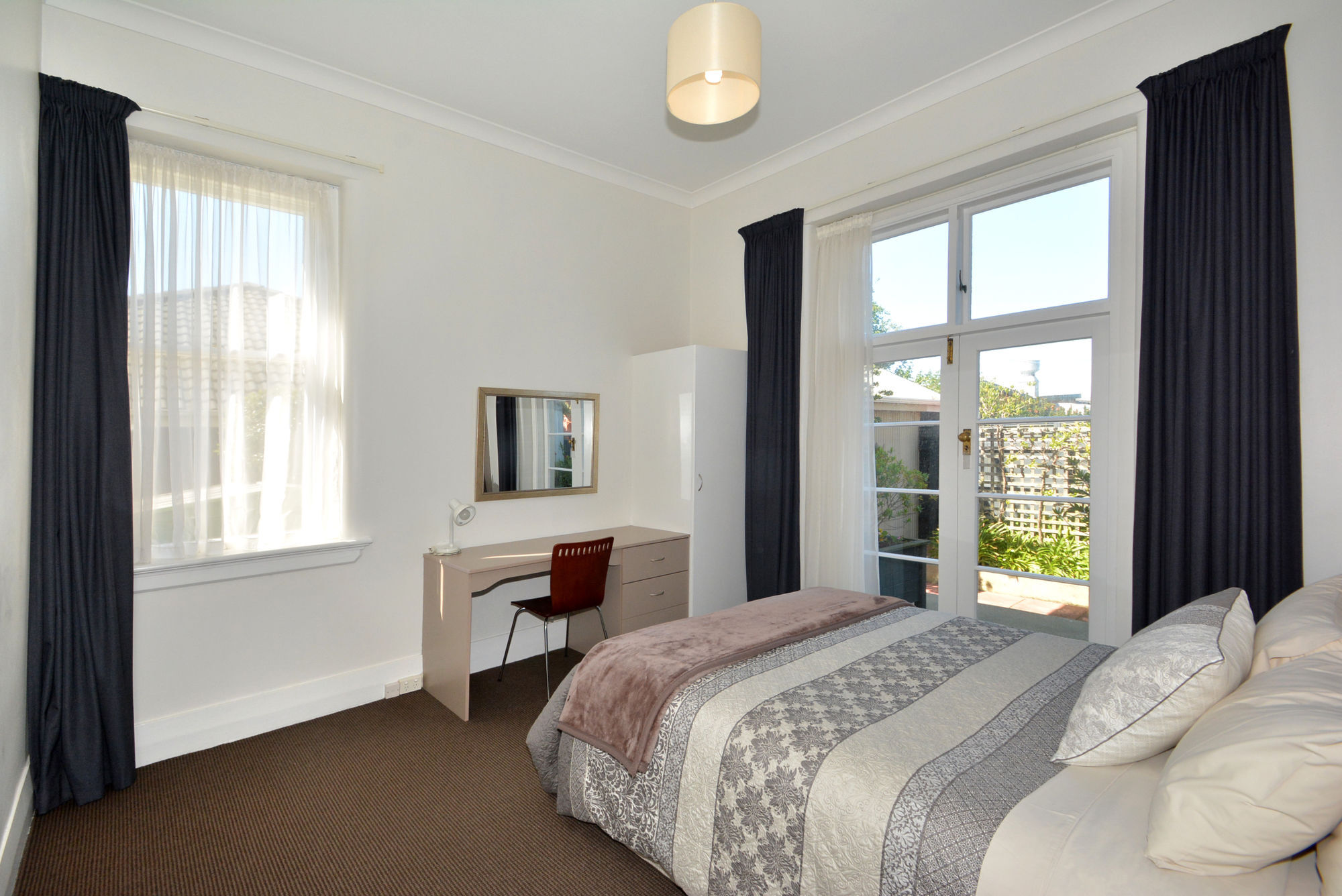 Majestic Mansions - Apartments At St Clair Dunedin Bagian luar foto